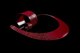 necklace shield jewelry red bangle bracelet ring halsschmuck armreif designerschmuck